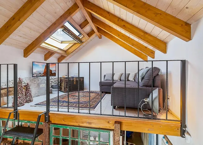 Апартаменти The Farm